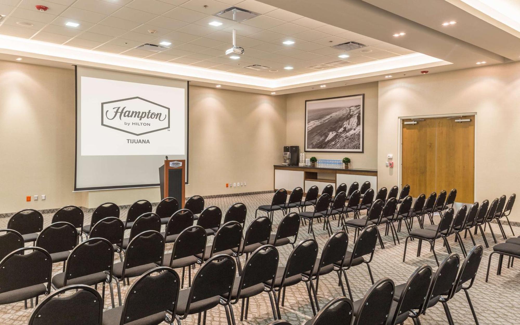 Hampton Inn By Hilton Тихуана Екстериор снимка