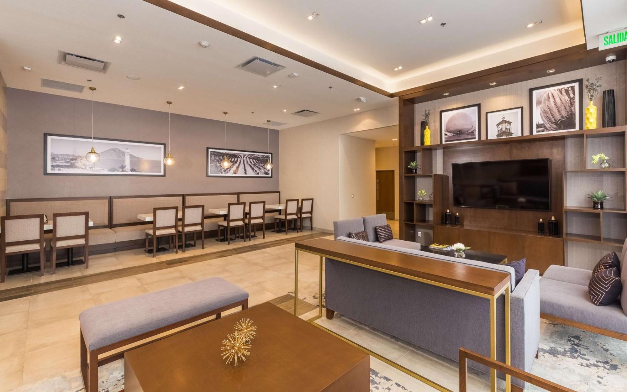Hampton Inn By Hilton Тихуана Екстериор снимка